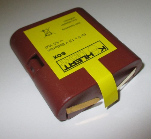 Batteriebox für 3x1 volt - batteriebox,